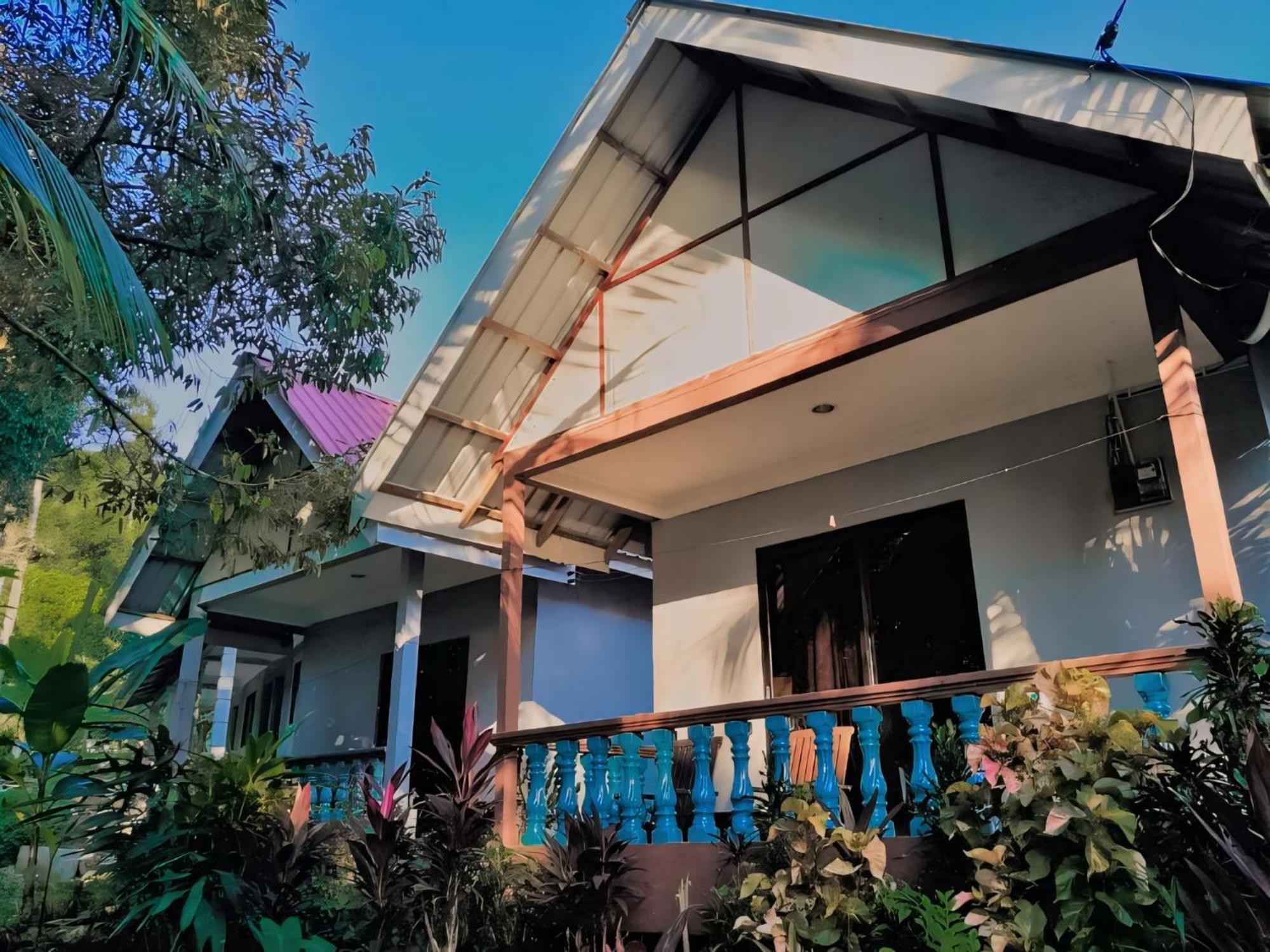 菲特亚咖啡木屋 Kampong Ayer Batang 外观 照片